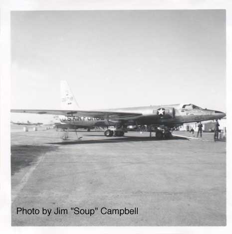 6718 & 6700 at air show in East Sale, Australia